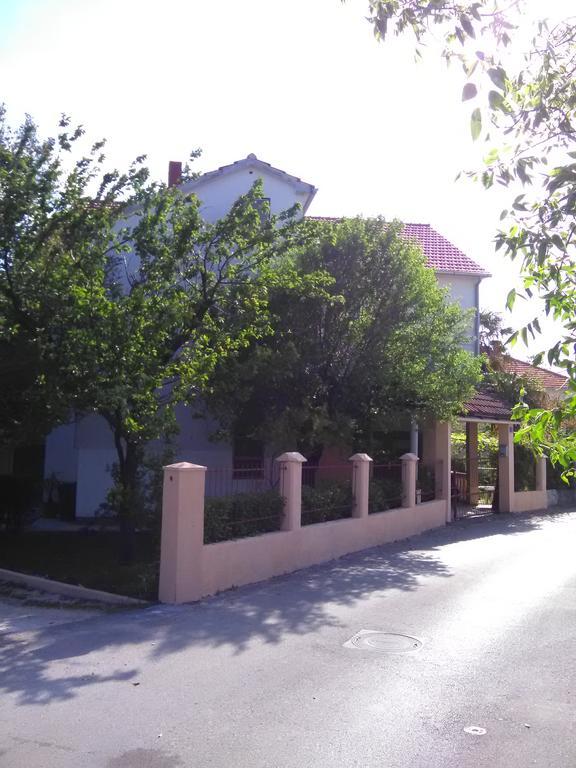 Apartment Ruzica Sukosan Luaran gambar