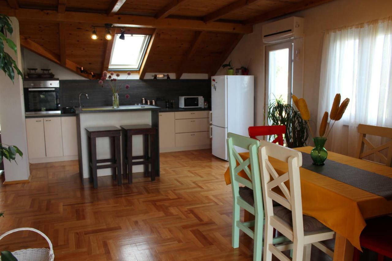 Apartment Ruzica Sukosan Luaran gambar